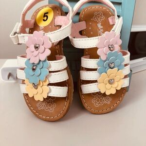 New Self Esteem White Sandals with Pastel Flowers. Size 5